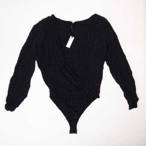 Lovers + Friends Long Sleeve V Neck Bodysuit - Picture 3 of 5